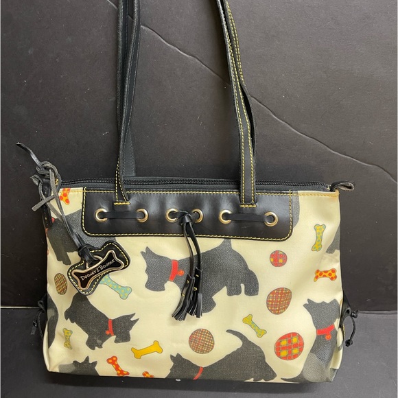Dooney & Bourke Handbags - Vintage Scotty dog Dooney & Bourke shoulder bag purse
